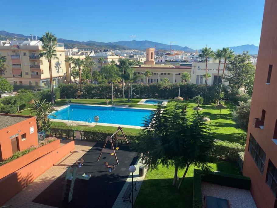 Central Estepona 3 Bed Apt With Pool And Parking Dış mekan fotoğraf