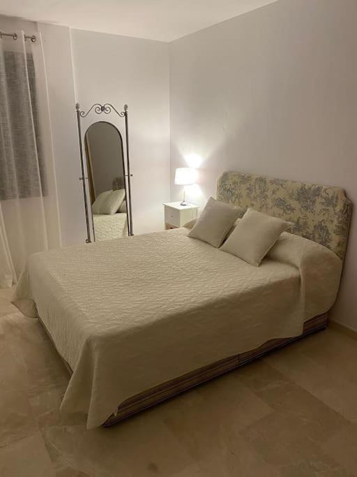 Central Estepona 3 Bed Apt With Pool And Parking Dış mekan fotoğraf