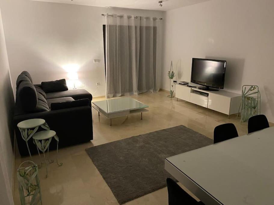 Central Estepona 3 Bed Apt With Pool And Parking Dış mekan fotoğraf