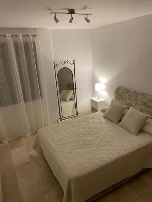 Central Estepona 3 Bed Apt With Pool And Parking Dış mekan fotoğraf