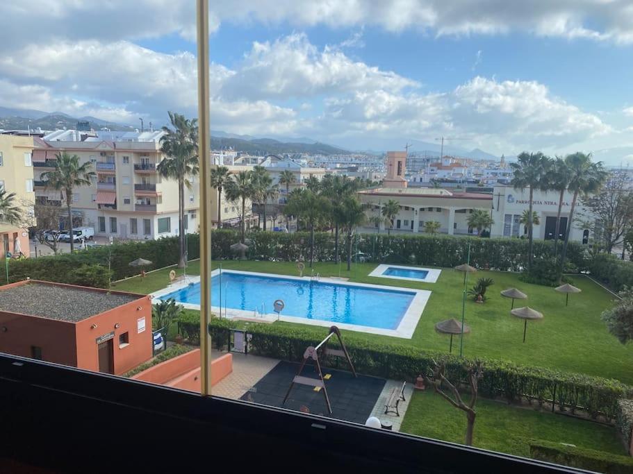 Central Estepona 3 Bed Apt With Pool And Parking Dış mekan fotoğraf